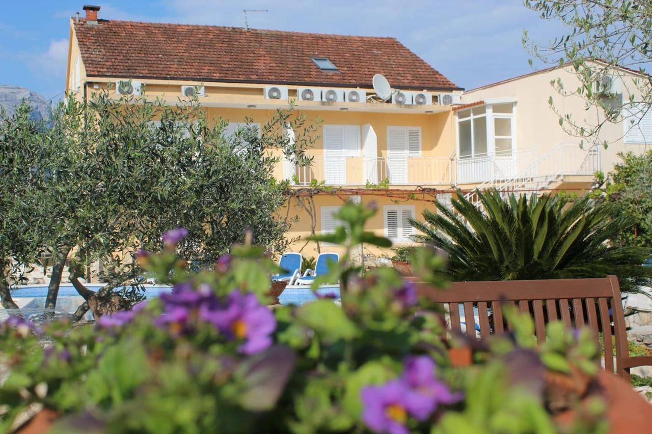 Spacious Bedroom For Two With Pool View - Pansion Hajduk Korčula Екстериор снимка